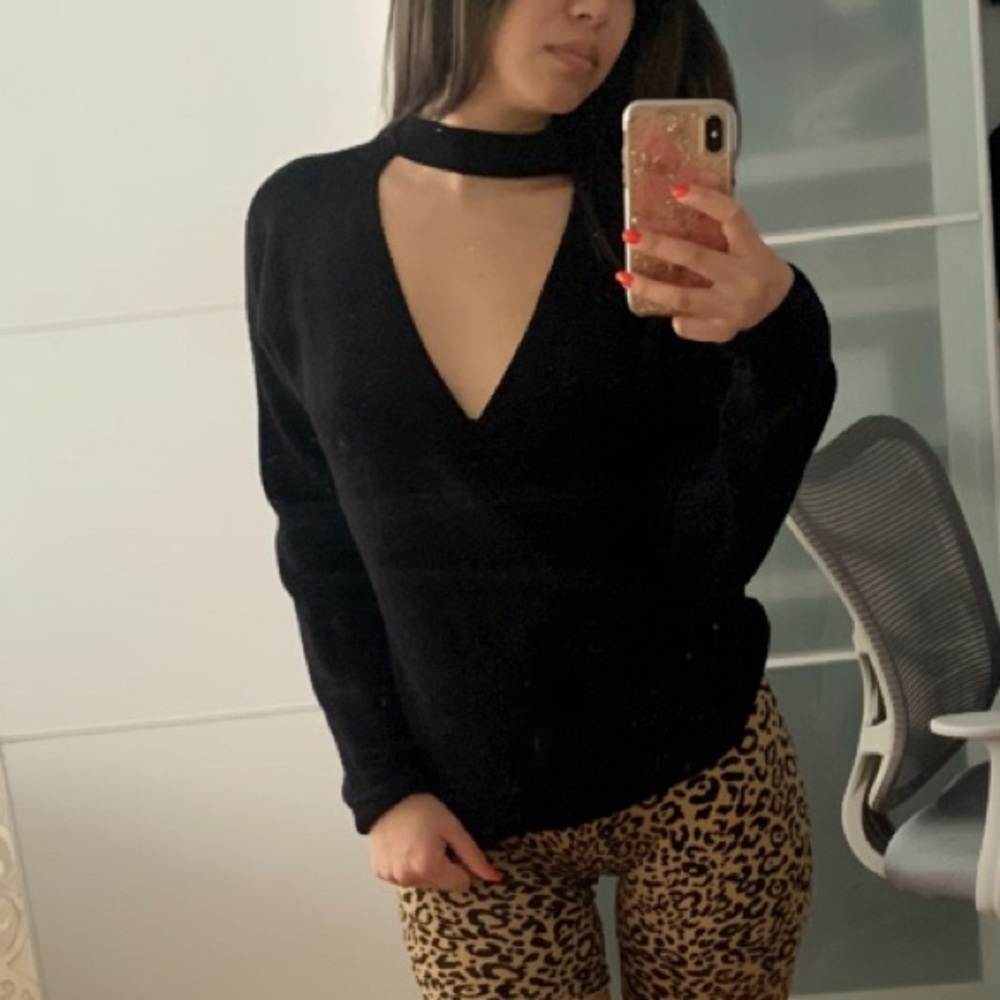 Forever 21 Deep V Black Choker Sweater S